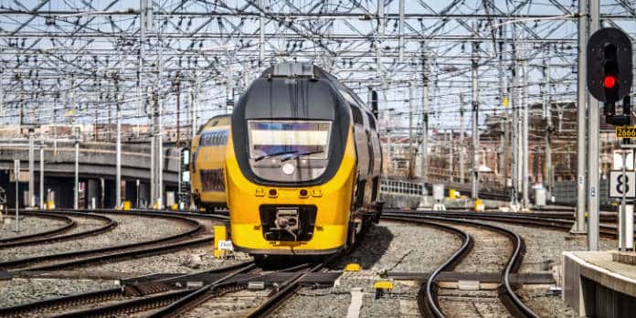 Frequentieomvormers Prorail trein hacken van het spoor