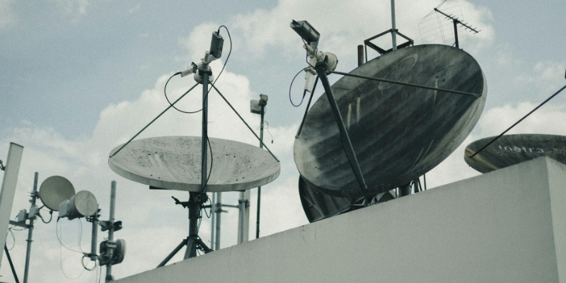 Satellietschotel